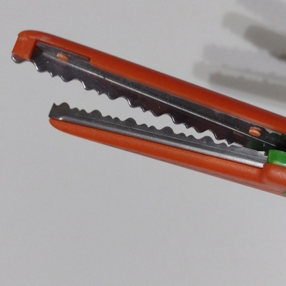 3/$15 Provo Craft Scissors - Picture 3 of 4